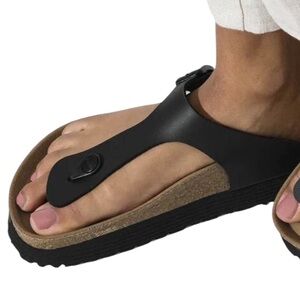 Birkenstock Gizeh Birko-Flor Sandal | Black | 
Size EU 37  = US Size 6- 6 1/2